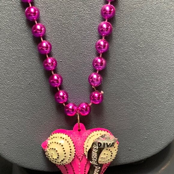 Diva Corset Statement Necklace "Divine Protectors Of Endangered Pleasures" Pink - Picture 6 of 9